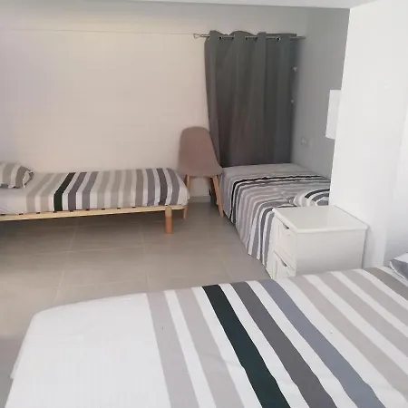 Appartement Neuf Bord De Mer Roses Espagne *